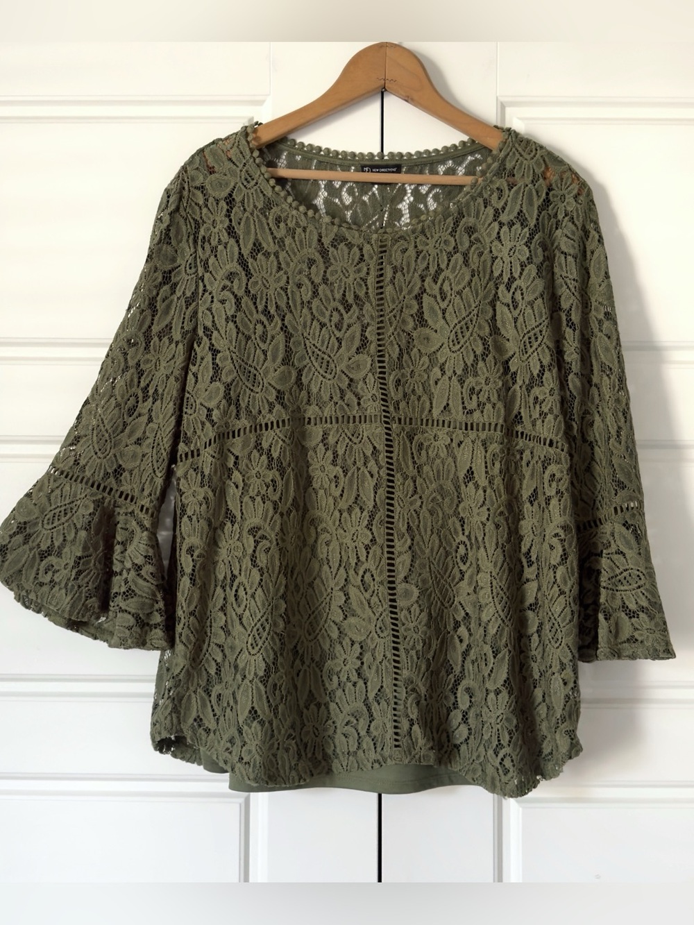 New Directions Boho Floral Lace Top Womens XL Olive Green Coquette Bell Sleeves